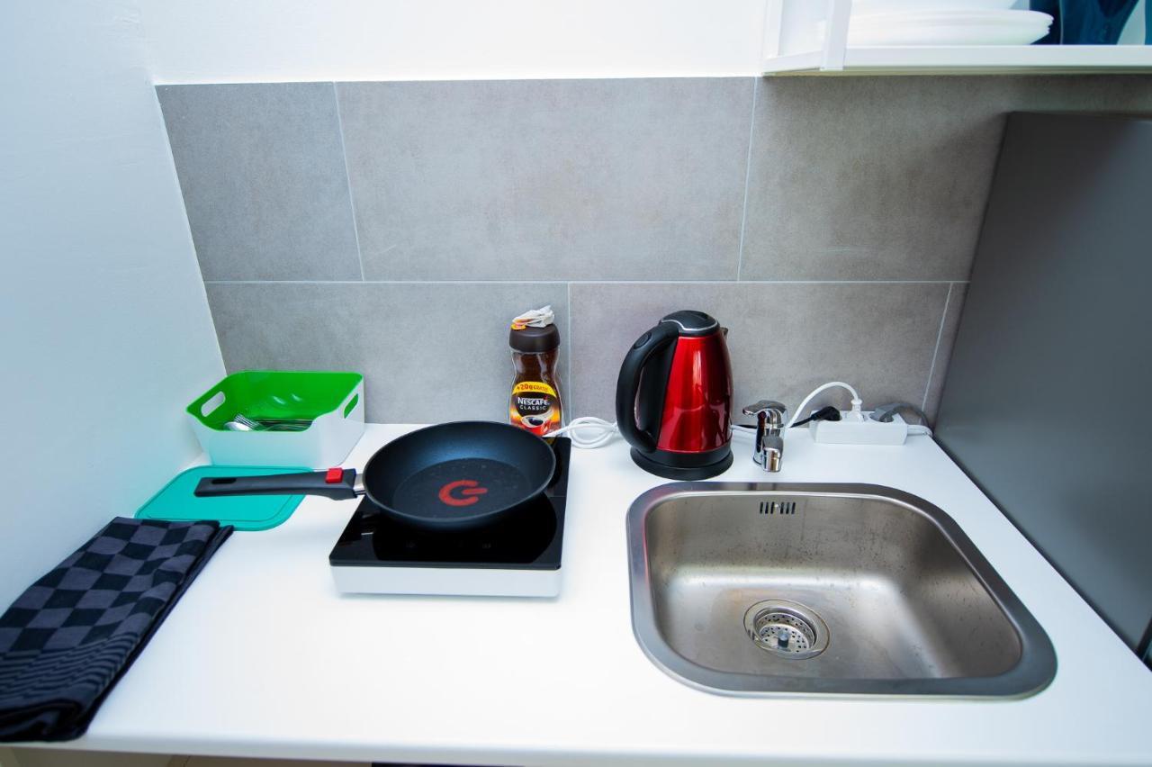 Modern Living Studio Kueche Netflix Inklusive Top Lage Nuremberg Extérieur photo