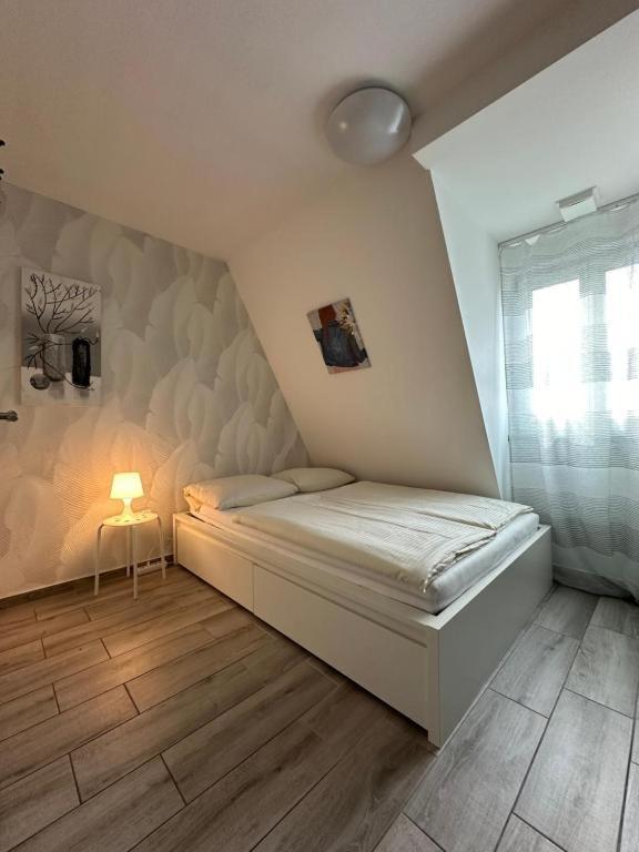 Modern Living Studio Kueche Netflix Inklusive Top Lage Nuremberg Extérieur photo